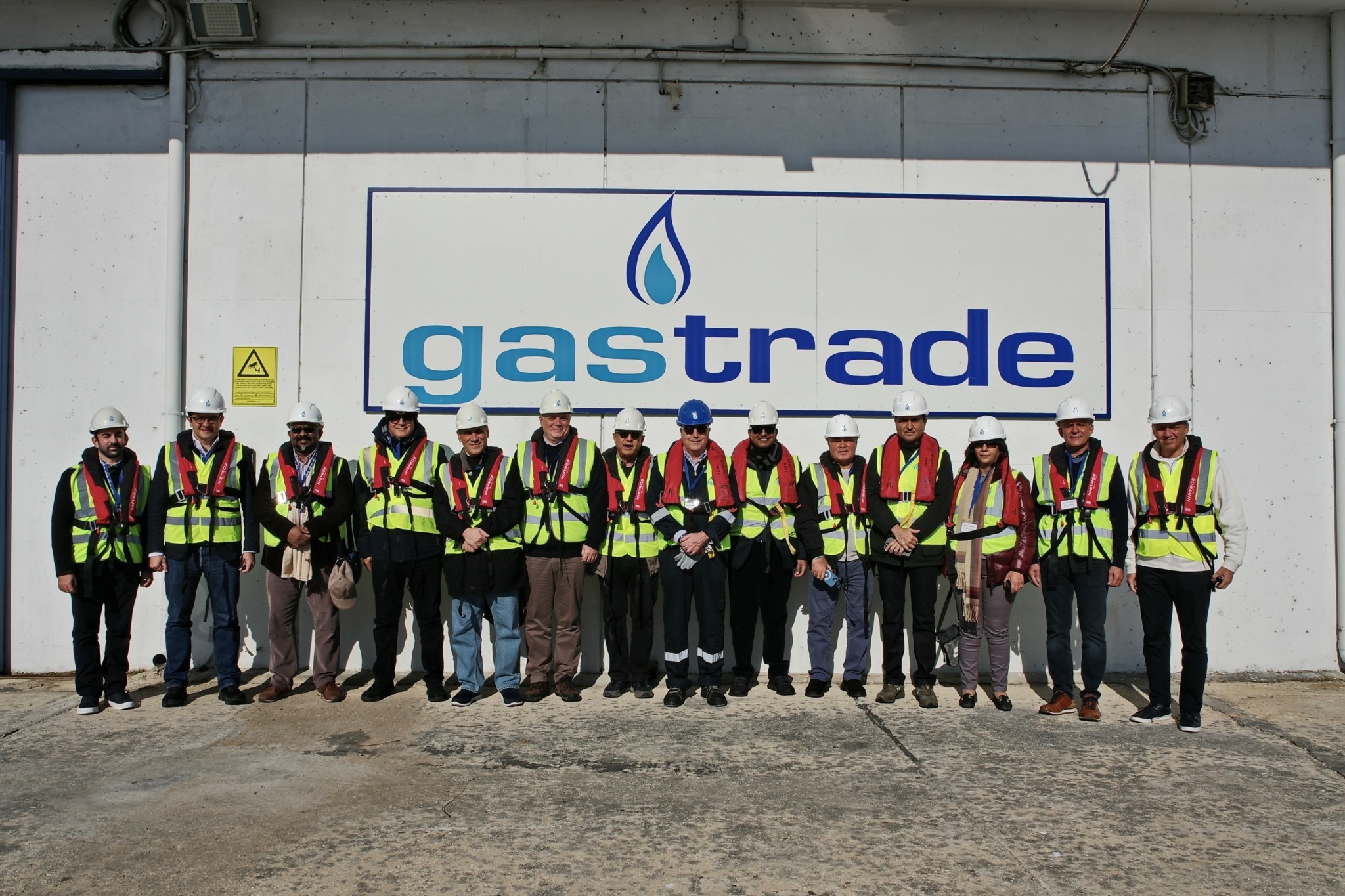 Αλεξανδρούπολη: Επίσκεψη Πρέσβεων από τον αραβικό κόσμο στον Τερματικό Σταθμό LNG – Στο επίκεντρο και ο «Κάθετος Διάδρομος»