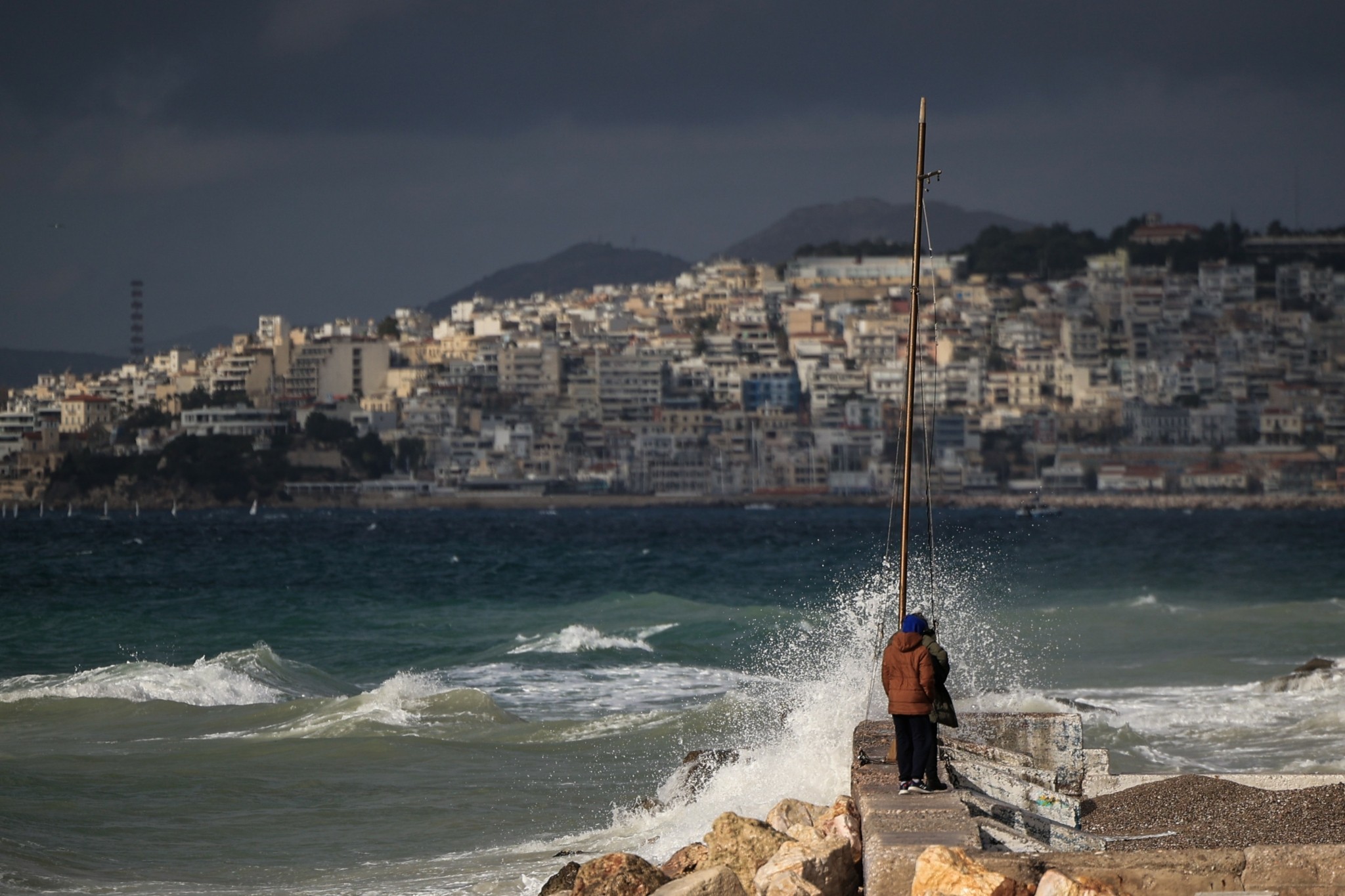 Θυελλώδεις άνεμοι έως 8 μποφόρ στο Αιγαίο (χάρτες)
