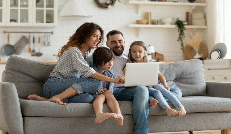 Πώς η αποταμίευση χρημάτων μας βοηθά να διαχειριζόμαστε τις αλλαγές στη ζωή μας