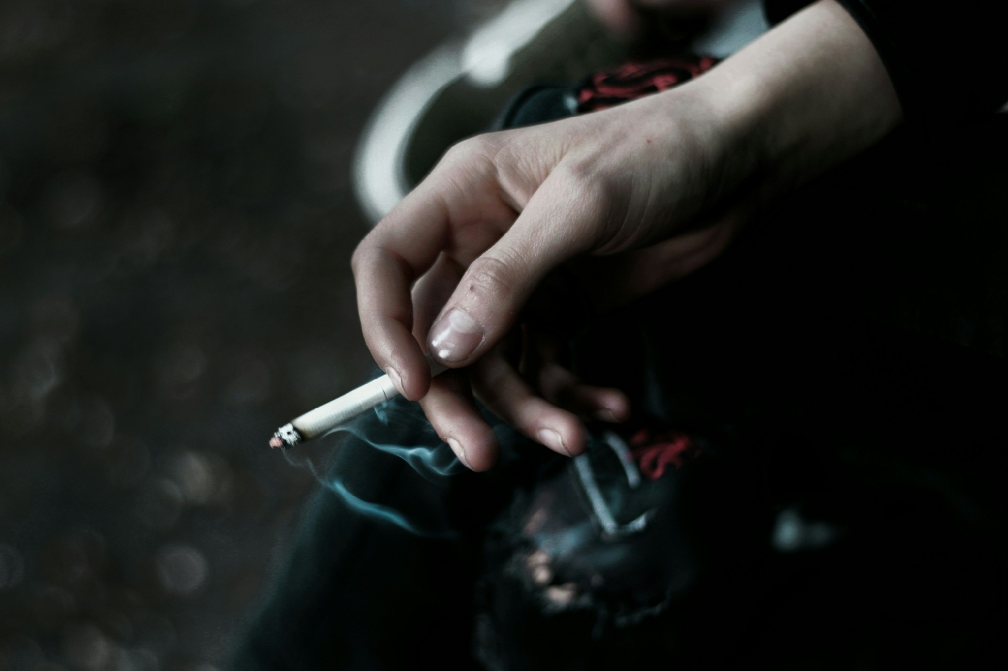 Κάπνισμα: Σε ποιες ευρωπαϊκές χώρες οι πολίτες δεν το επιτρέπουν μέσα στο σπίτι – Η θέση της Ελλάδας (χάρτης)