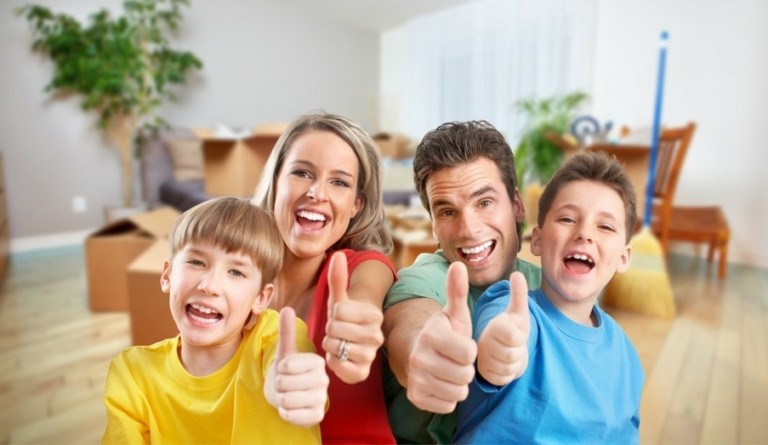 Η έξυπνη επιλογή για το ρεύμα του σπιτιού έχει χρώμα μπλε και κίτρινο!