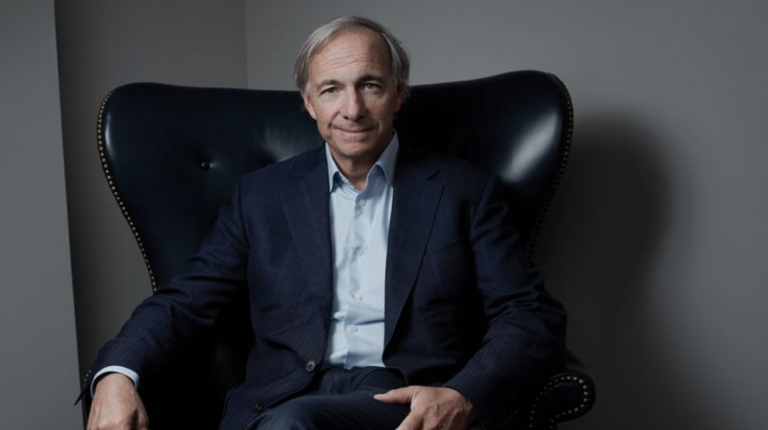 Ρέι Ντάλιο: «Για να καταλάβετε τη διοίκηση του Τραμπ θα πρέπει να μελετήσετε τις ακροδεξιές κυβερνήσεις του 1930» (vid)