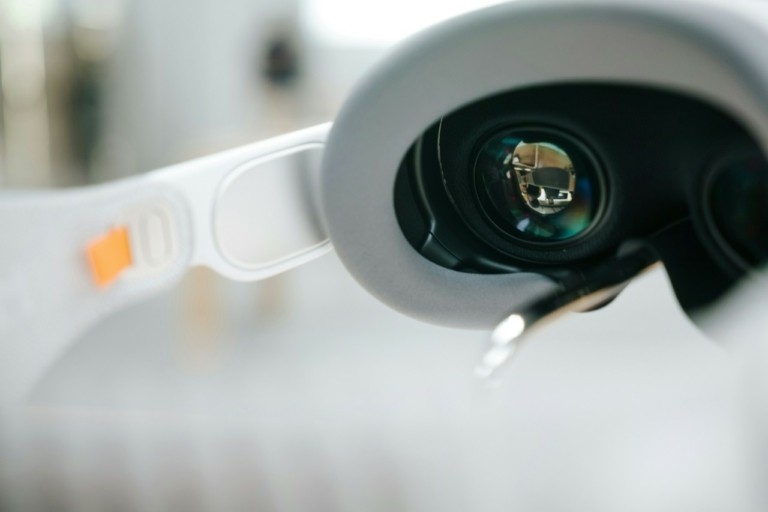 Amazon: Έφτιαξε έξυπνα γυαλιά για τους μεταφορείς της (vid)