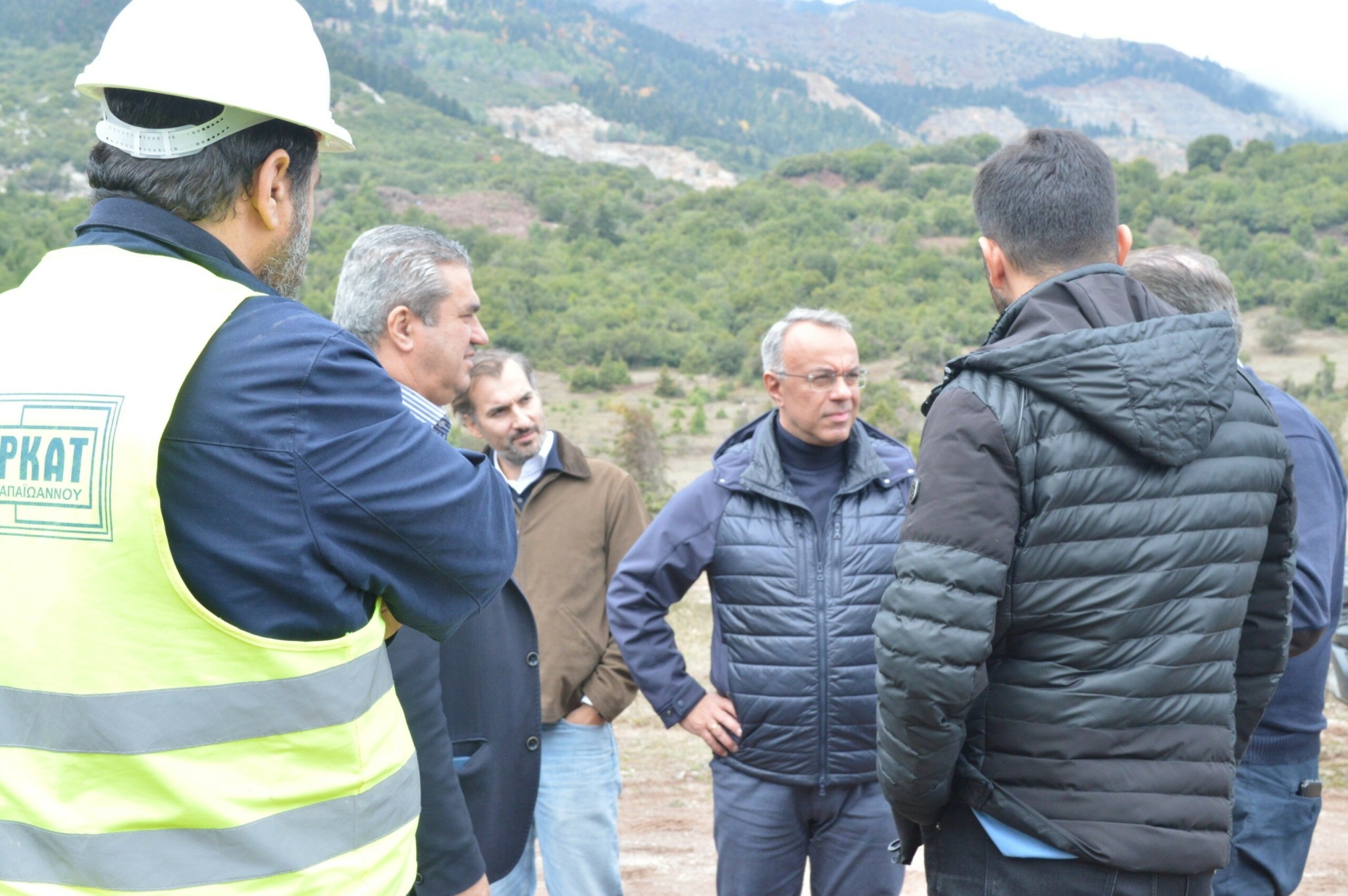 Στο εργοτάξιο του Οδικού Άξονα Μπράλος – Άμφισσα ο Σταϊκούρας – Πώς προχωρά το έργο