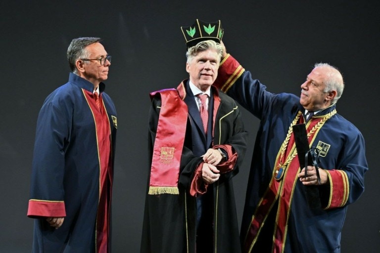 Αλέξανδρος Σαρρηγεωργίου (Eurolife FFH): Αναγορεύτηκε επίτιμος Διδάκτορας του Πανεπιστημίου Πειραιώς