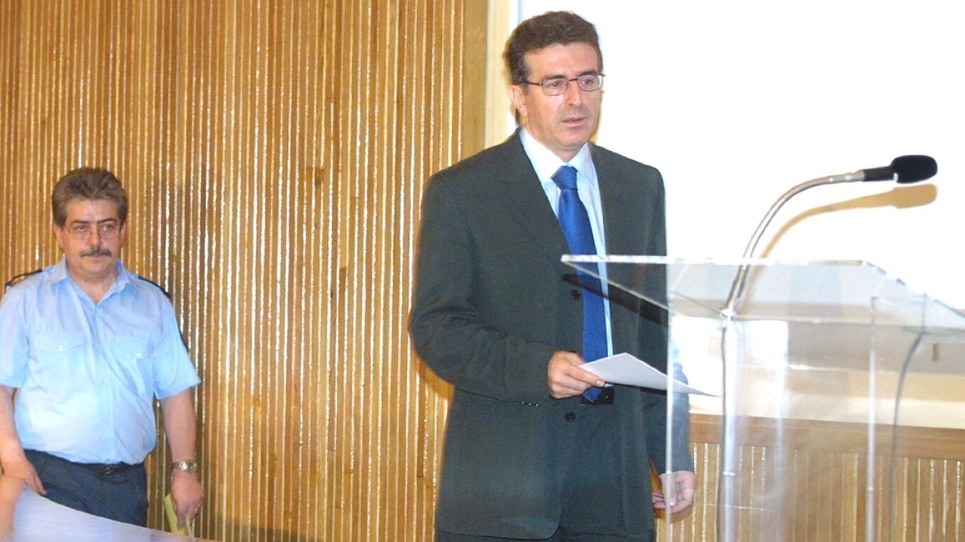 Χρυσοχοΐδης: Ο πληροφοριοδότης «Χι» και ο ρόλος του στην εξάρθρωση της 17Ν – Πώς έβαλε στο κάδρο τον Γιωτόπουλο