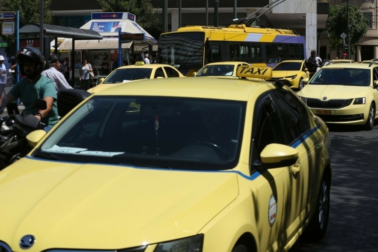 Ταξί: Παράταση για προθεσμίες και όρια ηλικίας απόσυρσης – Ποιους αφορά