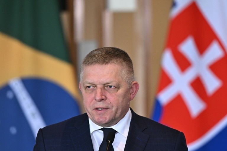 Σλοβακία: Απειλεί την Ουκρανία με διακοπές ρεύματος εάν σταματήσει τη ροή φυσικού αερίου