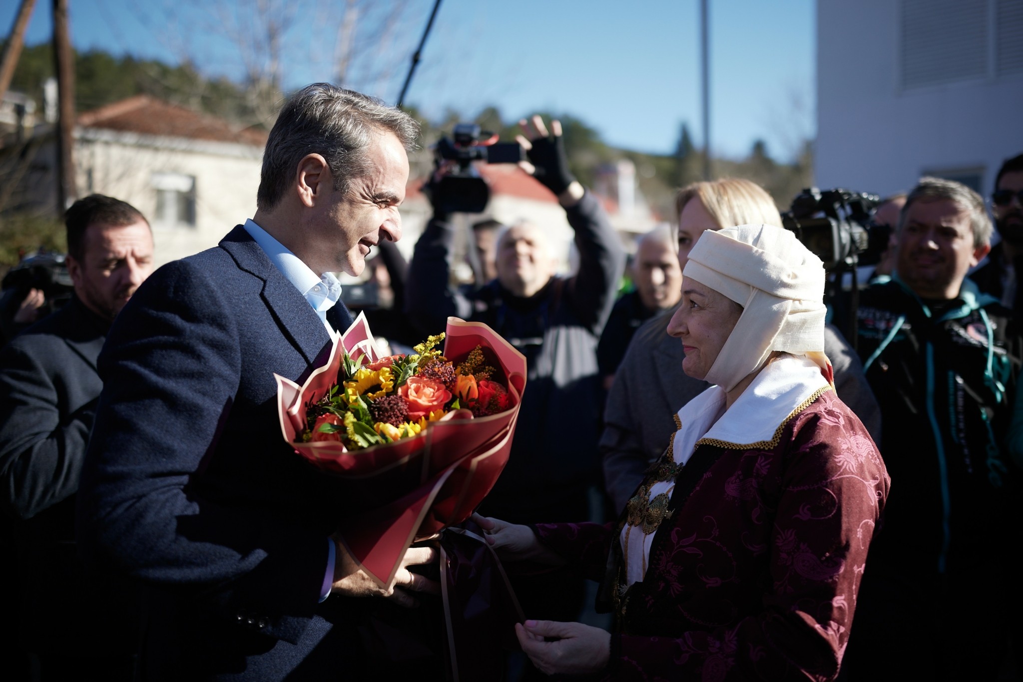 Μητσοτάκης: Γέφυρα φιλίας μεταξύ της Ελλάδας και Αλβανίας ο οδικός άξονας Ιωαννίνων – Κακαβιάς (pics)