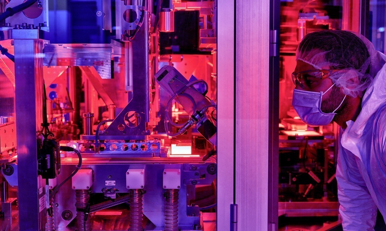 Η ΕΕ προσπαθεί να μειώσει την εξάρτηση από την Κίνα για κατασκευή μπαταριών EV