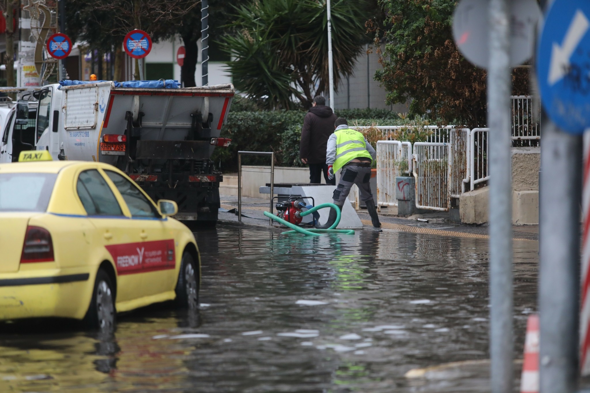 Σκυλακάκης: Με δυο έργα θα αντιμετωπίσουμε την υπερχείλιση των λυμάτων στην Ποσειδώνος – Από το 2000 το πρόβλημα (vid)