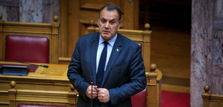 Παναγιωτόπουλος: Παγώνει η επεξεργασία αιτήσεων ασύλου από Σύρους πρόσφυγες