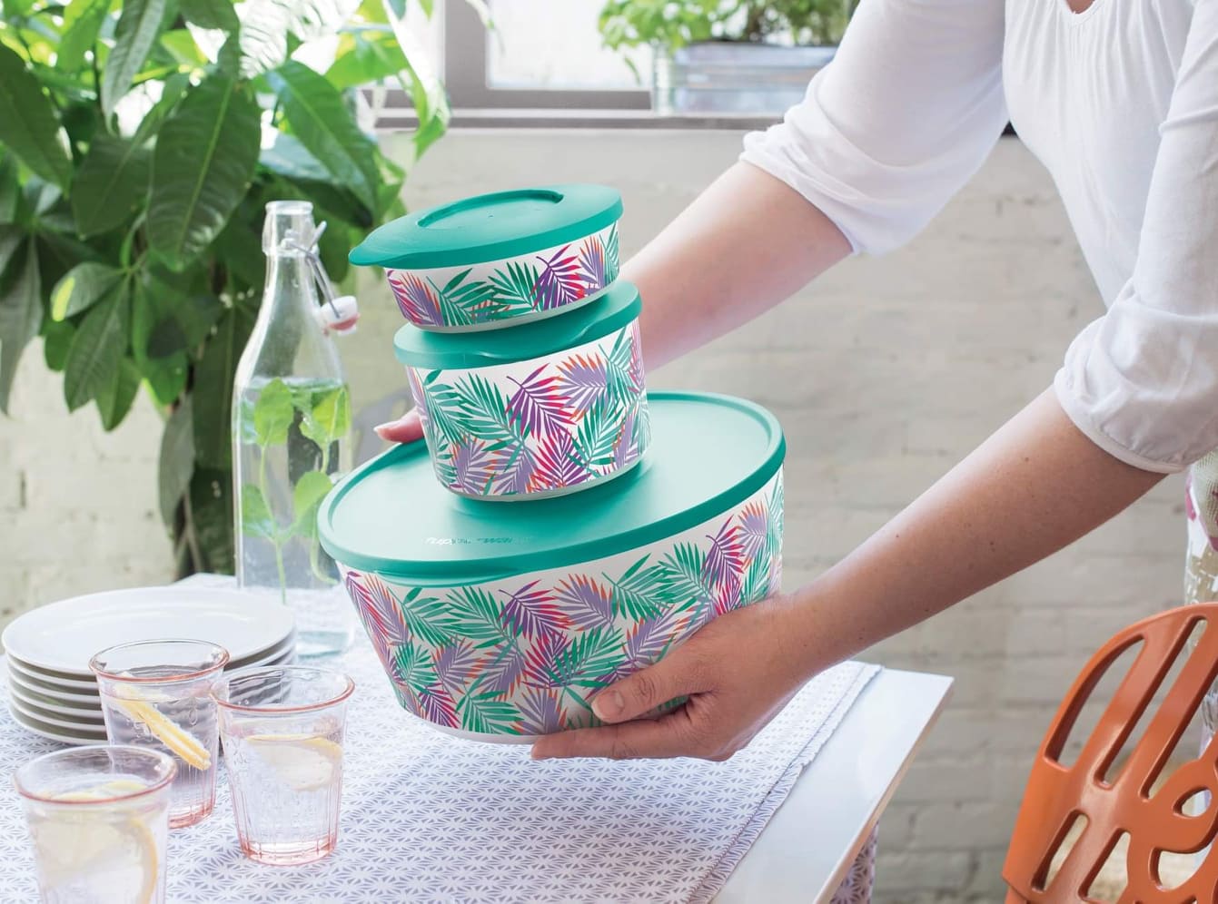 Tupperware: Ταπεράκια τέλος και στην Ελλάδα