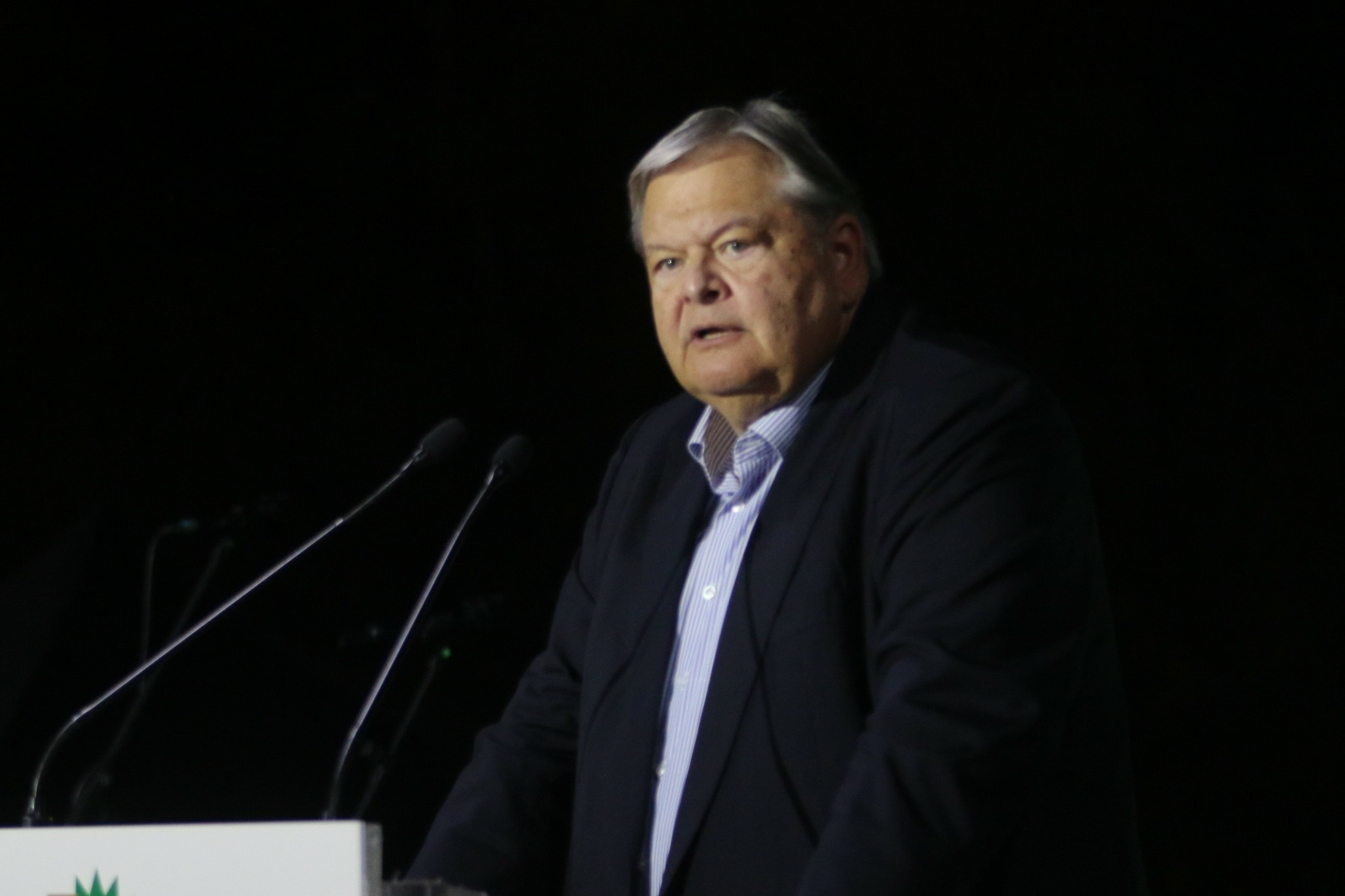 Βενιζέλος για Τέμπη: Κάποιοι παριστάνουν τον Κρέοντα – Μια τραγωδία δεν τελειώνει χωρίς κάθαρση