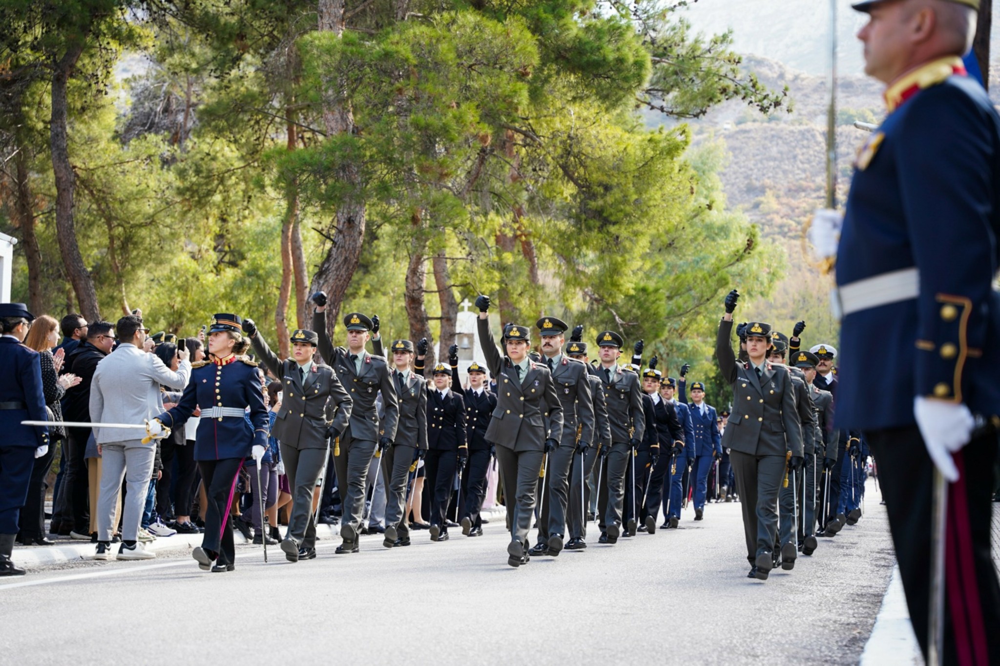 Κρίσεις στις Ένοπλες Δυνάμεις: Αλλαγές με σπάσιμο επετηρίδας και φρένο στις παραιτήσεις