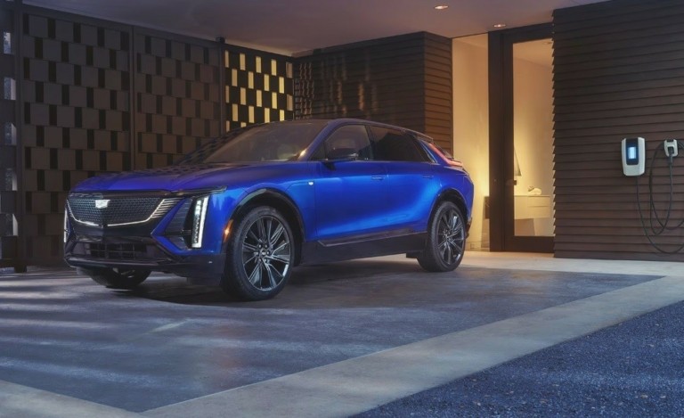 GM: Αυτό είναι το νέο Cadillac Lyriq – Πόσο κοστίζει (vid)