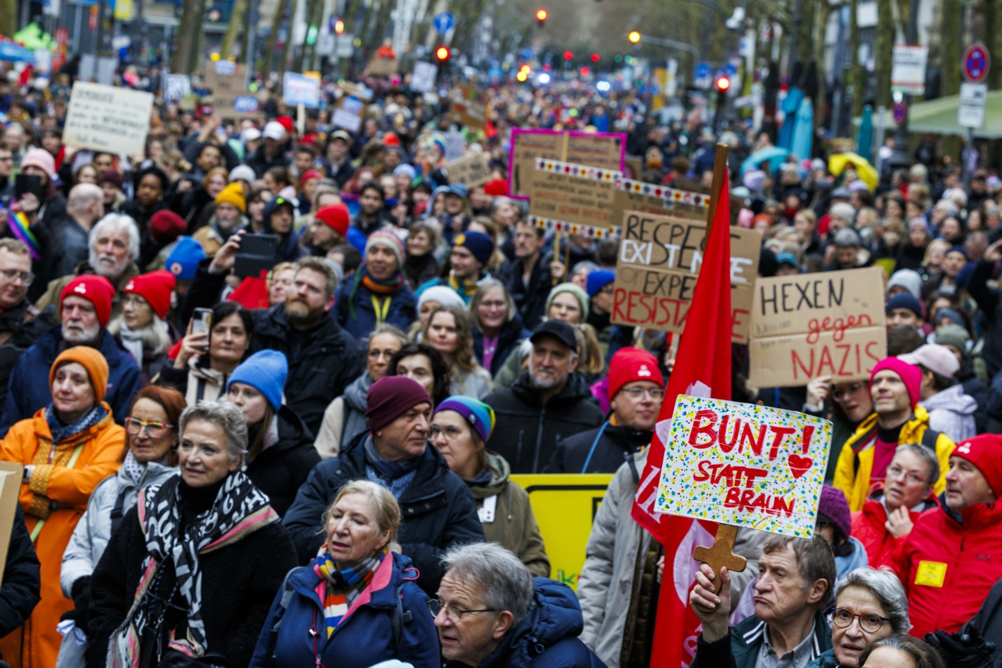 Γερμανία: «Δημοκρατικό τείχος» κατά της Ακροδεξιάς – Μεγάλες διαδηλώσεις σε όλη τη χώρα