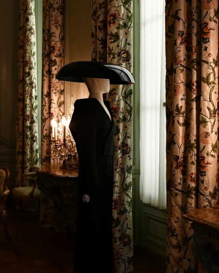 Μουσείο του Λούβρου: Η υψηλή ραπτική σε διάλογο με αριστουργήματα της Τέχνης