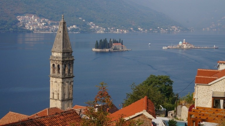 Μαυροβούνιο: Mεθυσμένος ένοπλος σκότωσε 12 ανθρώπους προτού αυτοκτονήσει (upd)