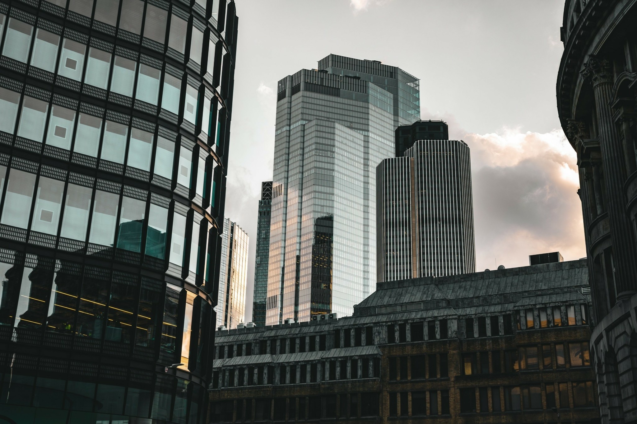 Eυρωπαϊκές τράπεζες: Ένα βήμα πριν από το μεγαλύτερο σερί κερδοφορίας από το 1997 (πίνακες)