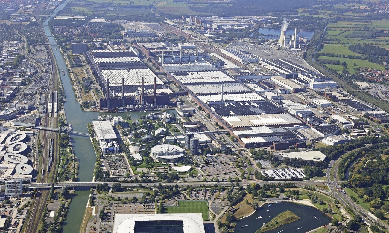 Γερμανία: Οι αυτοκινητοβιομηχανίες προσβλέπουν στη νέα κυβέρνηση για να ξεφύγουν από την κρίση (pics)