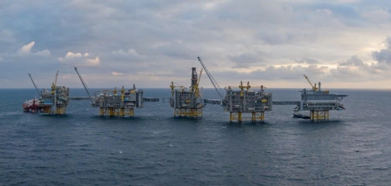 TotalEnergies και Aker BP επιδιώκουν μεγαλύτερα μερίδια στο giga κοίτασμα πετρελαίου της Equinor