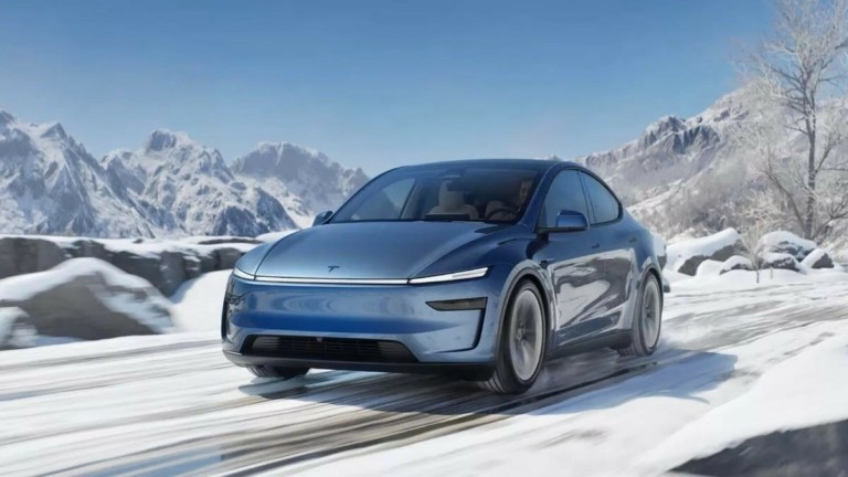 Tesla: Νέα οικονομικά ηλεκτρικά αυτοκίνητα και αυτόνομη οδήγηση το 2025