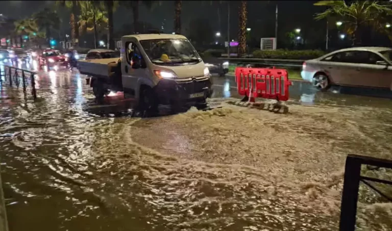 Ο Δήμαρχος Αλίμου για το καπάκι αποχέτευσης της ΕΥΔΑΠ στην παραλιακή