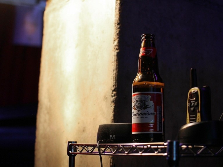 Budweiser Brewing: Νέος CEO μετά τις ζημιές $16 εκατ. το δ’ τρίμηνο λόγω Κίνας