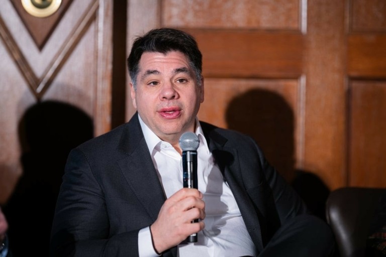 Τσούνης: Η οικονομία ανθίζει – ΑΙ και βιοτεχνολογία στο επίκεντρο