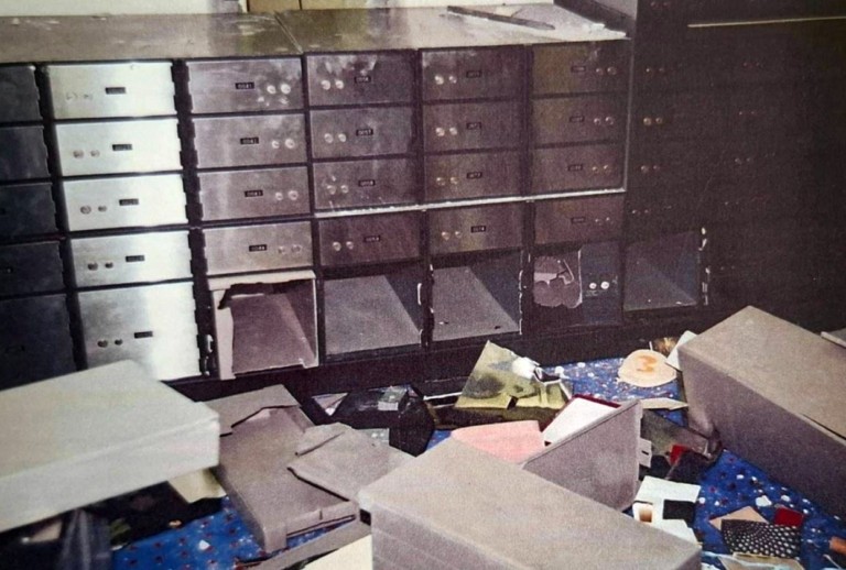 Πώς έφτασαν οι Αρχές στον 53χρονο που έκανε το «χρυσό» ριφιφί στην Κηφισιά το 2008 (pics)