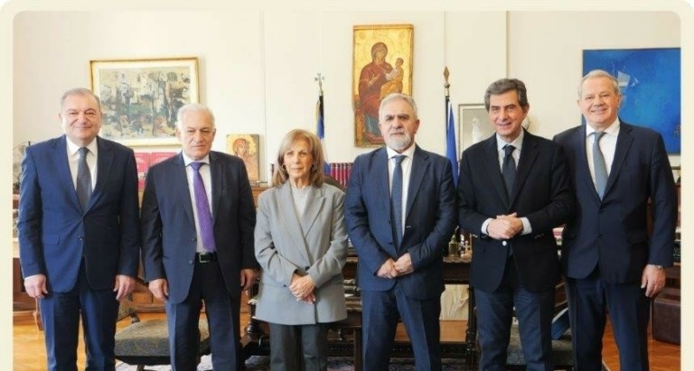 Τιμητική διάκριση στον Λεωνίδα Μπακούρα για τη στρατηγική του συμβολή στην ενεργειακή μετάβαση