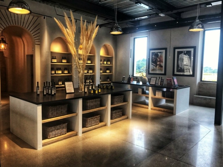 Ridley Scott: Το οινοποιείο και τα κρασιά του μεγάλου σκηνοθέτη στη Γαλλία