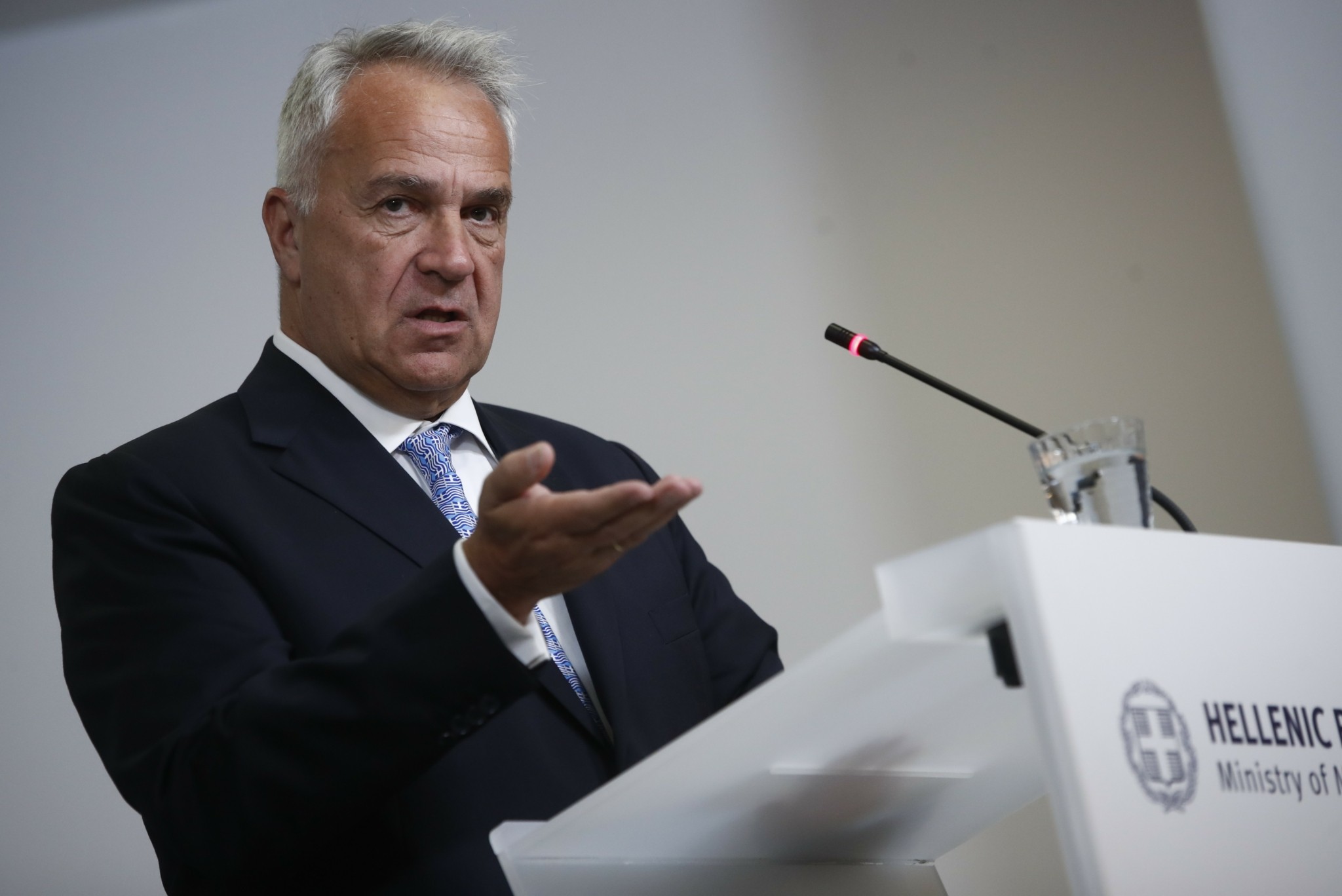 Το σχέδιο Βορίδη για τη μετανάστευση – Τι θα εφαρμόσει ο νέος υπουργός