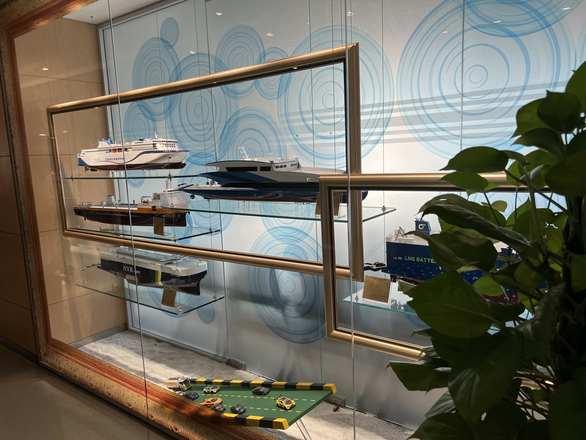 Οι Έλληνες ναυπηγούν 404 από τα 602 πλοία τους σε κινεζικά ναυπηγεία