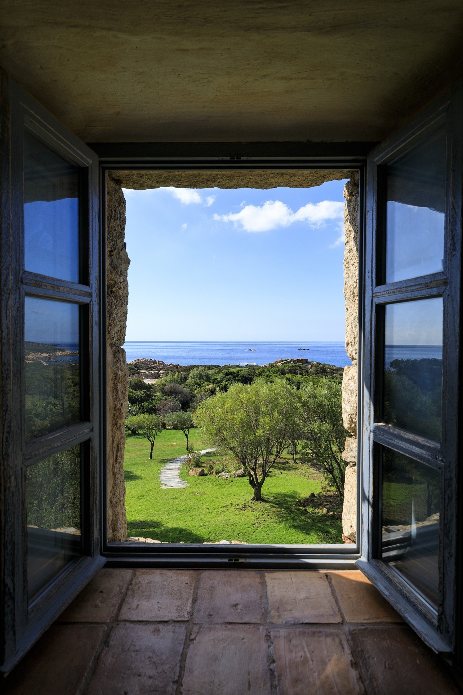 Δύο σπάνιες εμπειρίες στο “επαναστατικό” νησί της Μεσογείου