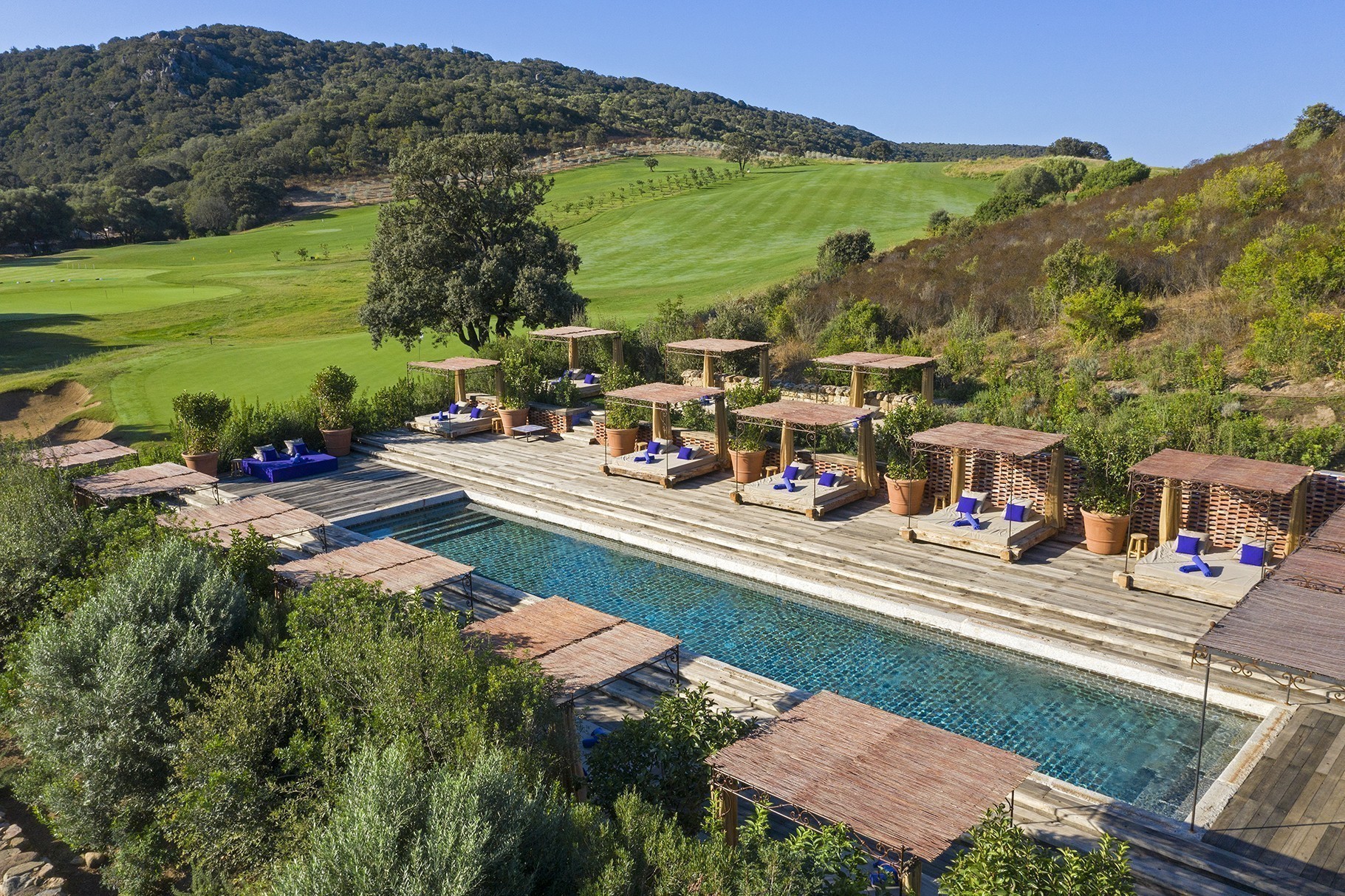 Δύο σπάνιες εμπειρίες στο “επαναστατικό” νησί της Μεσογείου