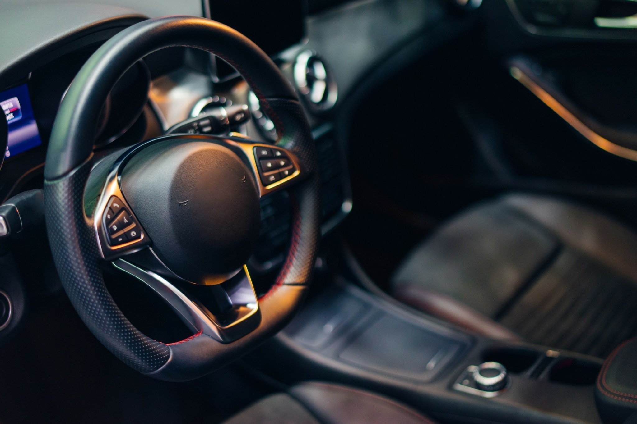 Αυτοκίνητο: Πώς ενισχύθηκε μέσα στα χρόνια η ενεργητική και παθητική ασφάλεια με τα σύγχρονα συστήματα