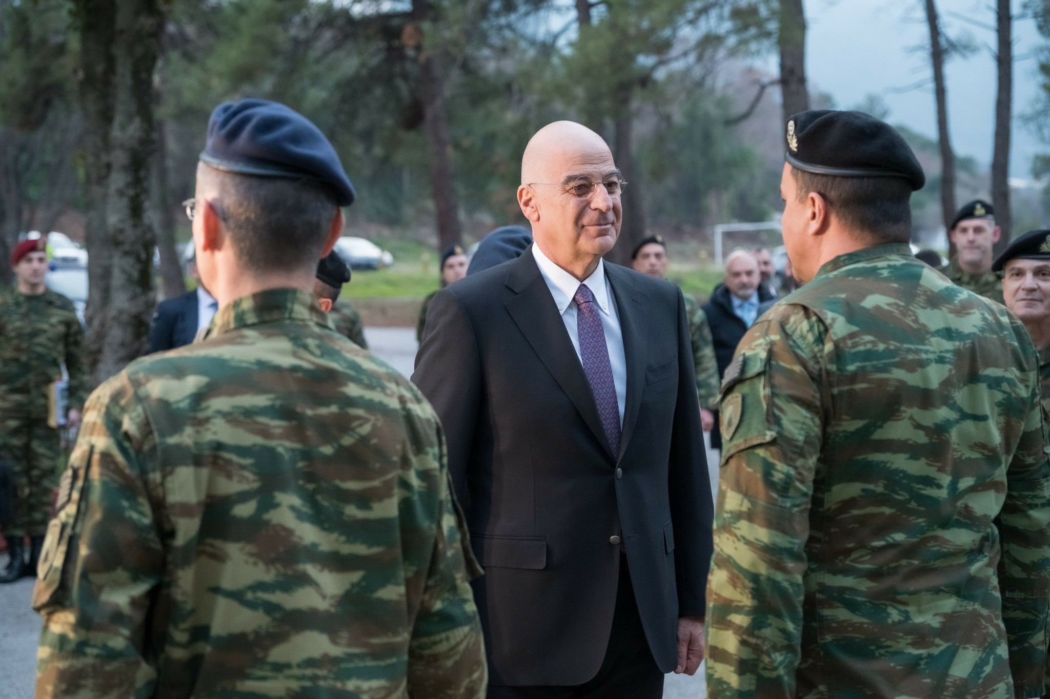 Εκτός οργανικών θέσεων 581 υπαξιωματικοί με ειδικά προνόμια που έμεναν στις Ένοπλες Δυνάμεις