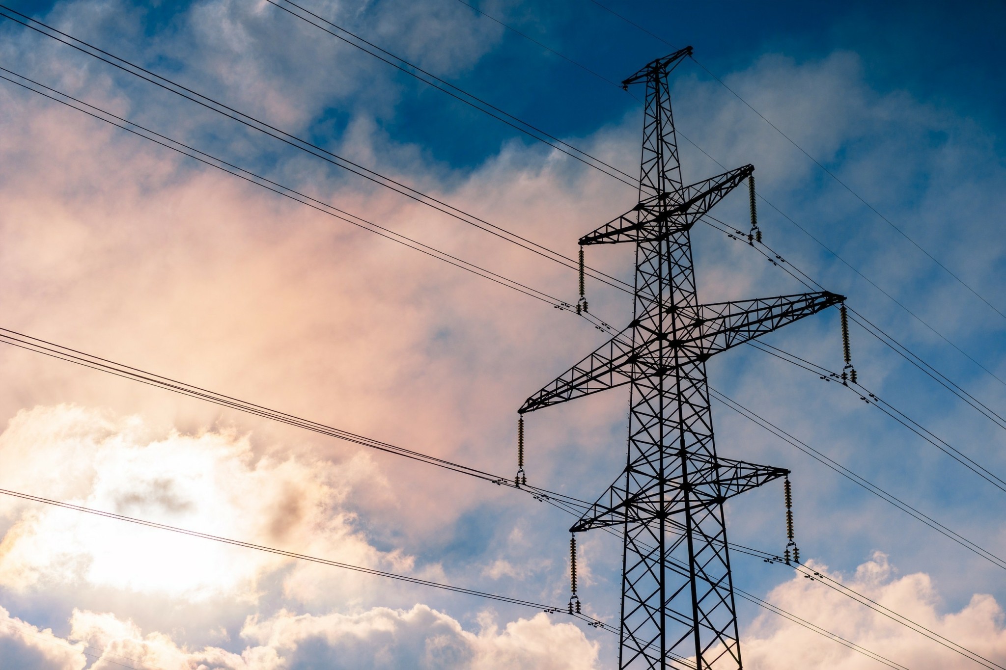 Ρεκόρ στην παγκόσμια ενεργειακή κατανάλωση το 2024 – Ποιοι παράγοντες κυριάρχησαν