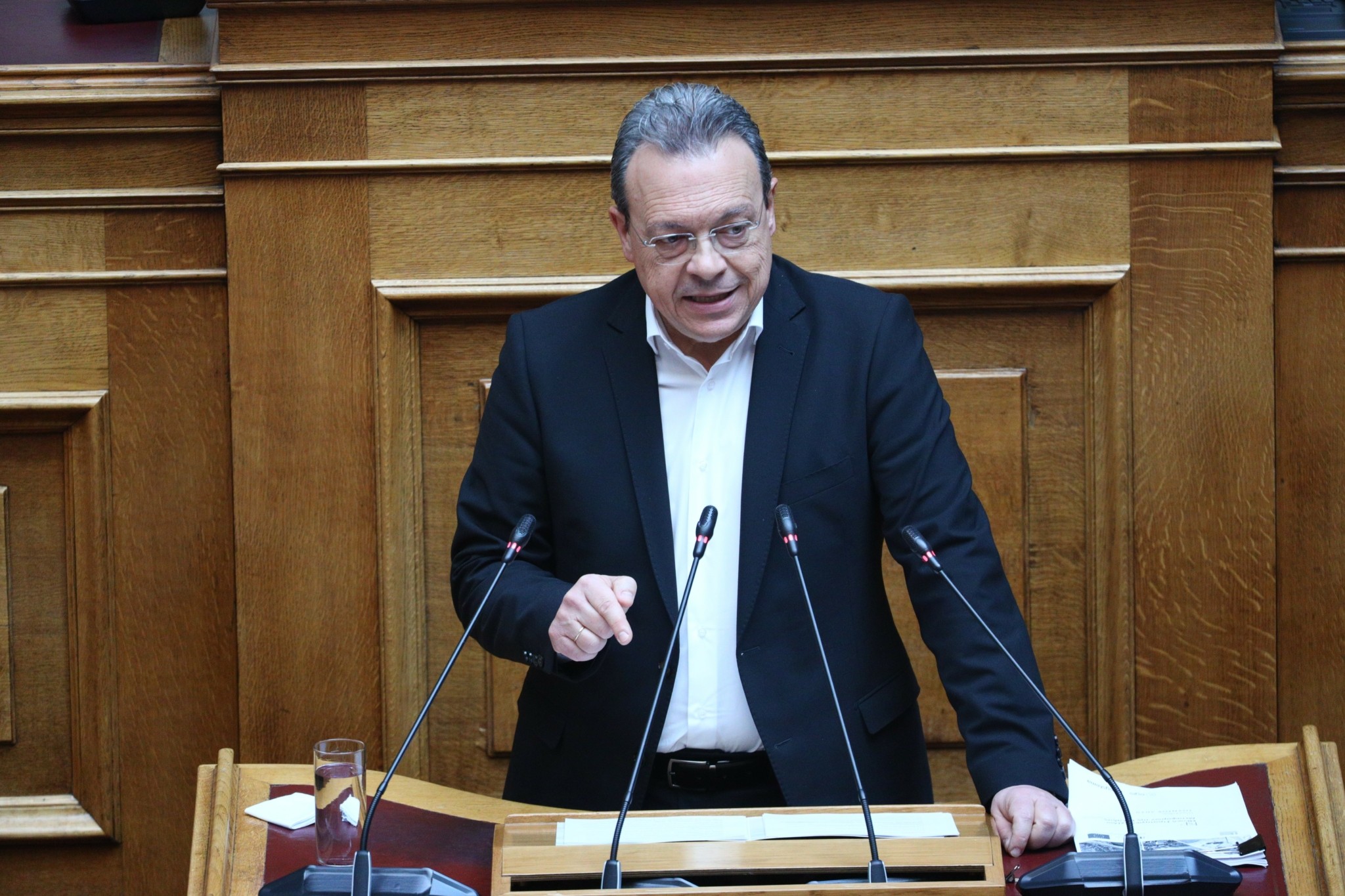 Φάμελλος στη Βουλή: Θα έρθετε κ. Μητσοτάκη στην προκαταρκτική για το μπάζωμα; (vid)