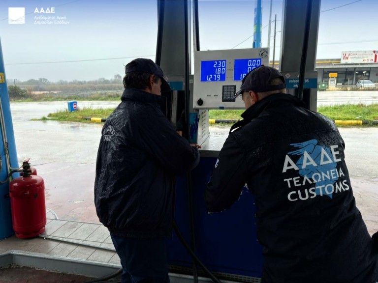 Πρέβεζα: Διετής σφράγιση σε πρατήριο καυσίμων για λαθρεμπόριο από την ΑΑΔΕ (pics)