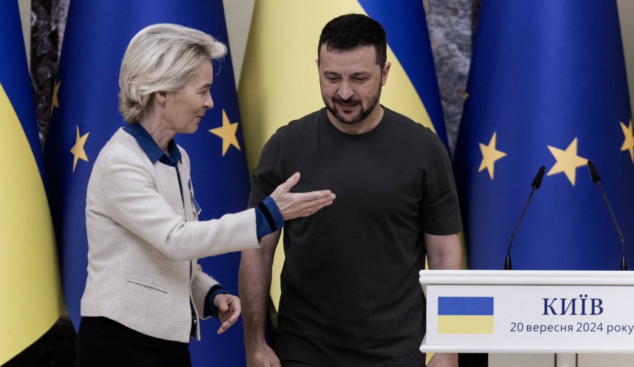 Politico: Μόλις 15 λεπτά μίλησαν οι Ευρωπαίοι για την Ουκρανία – Ο Ζελένσκι πήρε… χαμόγελα αλλά όχι δεσμεύσεις