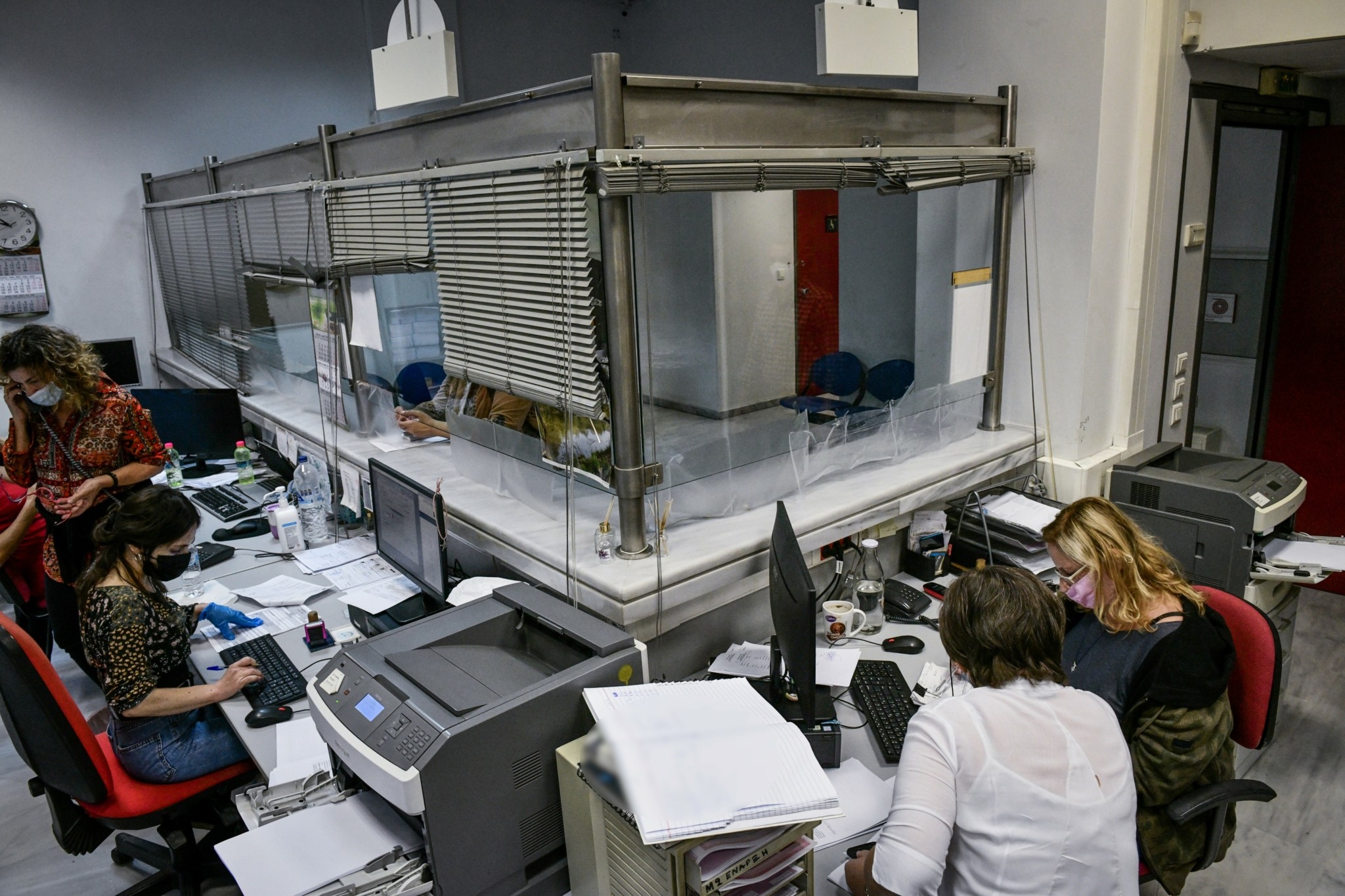 ΚΥΑ: Διευκολύνσεις σε φορολογικές υποχρεώσεις όταν ο λογιστής νοσεί