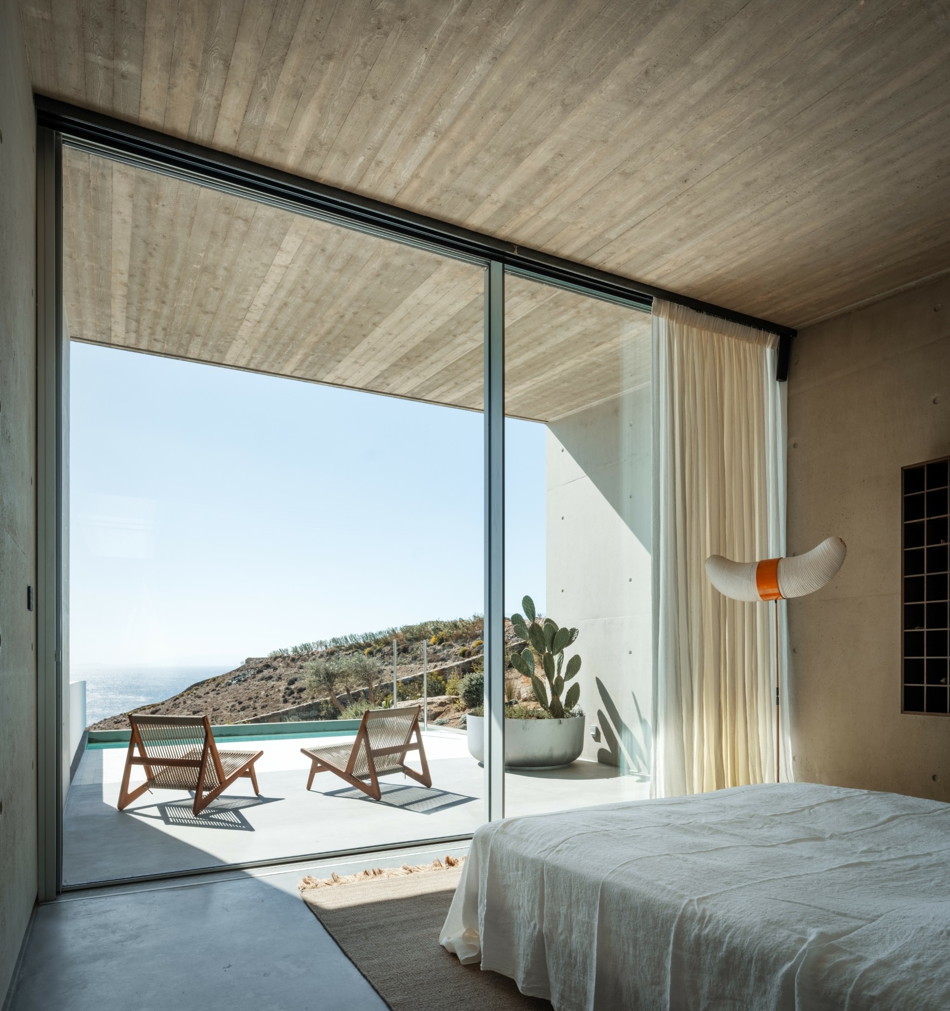 Αιμασιά: Η βίλα-αριστούργημα της Μυκόνου πωλείται για 24 εκατ. ευρώ