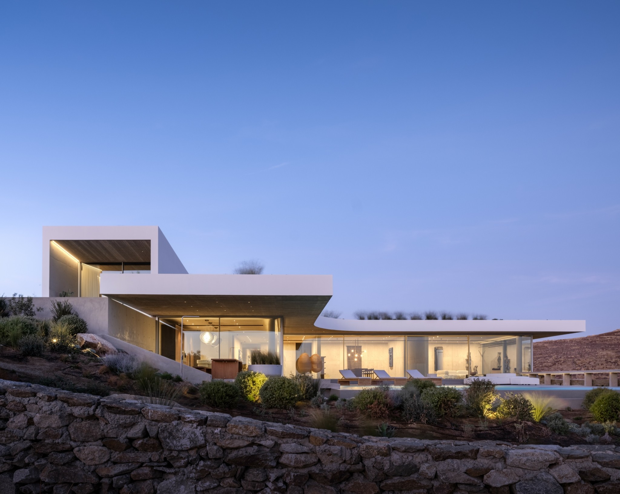 Αιμασιά: Η βίλα-αριστούργημα της Μυκόνου πωλείται για 24 εκατ. ευρώ