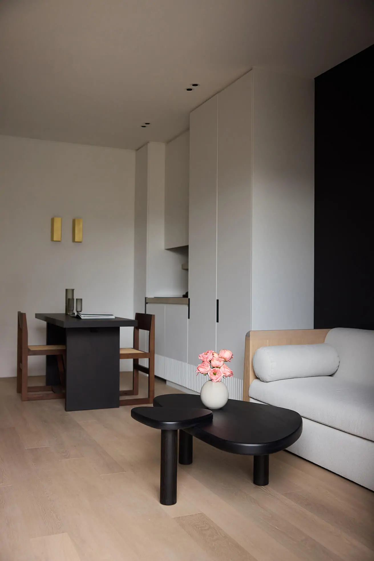 Kuka Athens: Πολυτελές αστικό καταφύγιο στην καρδιά του αθηναϊκού Μοντερνισμού