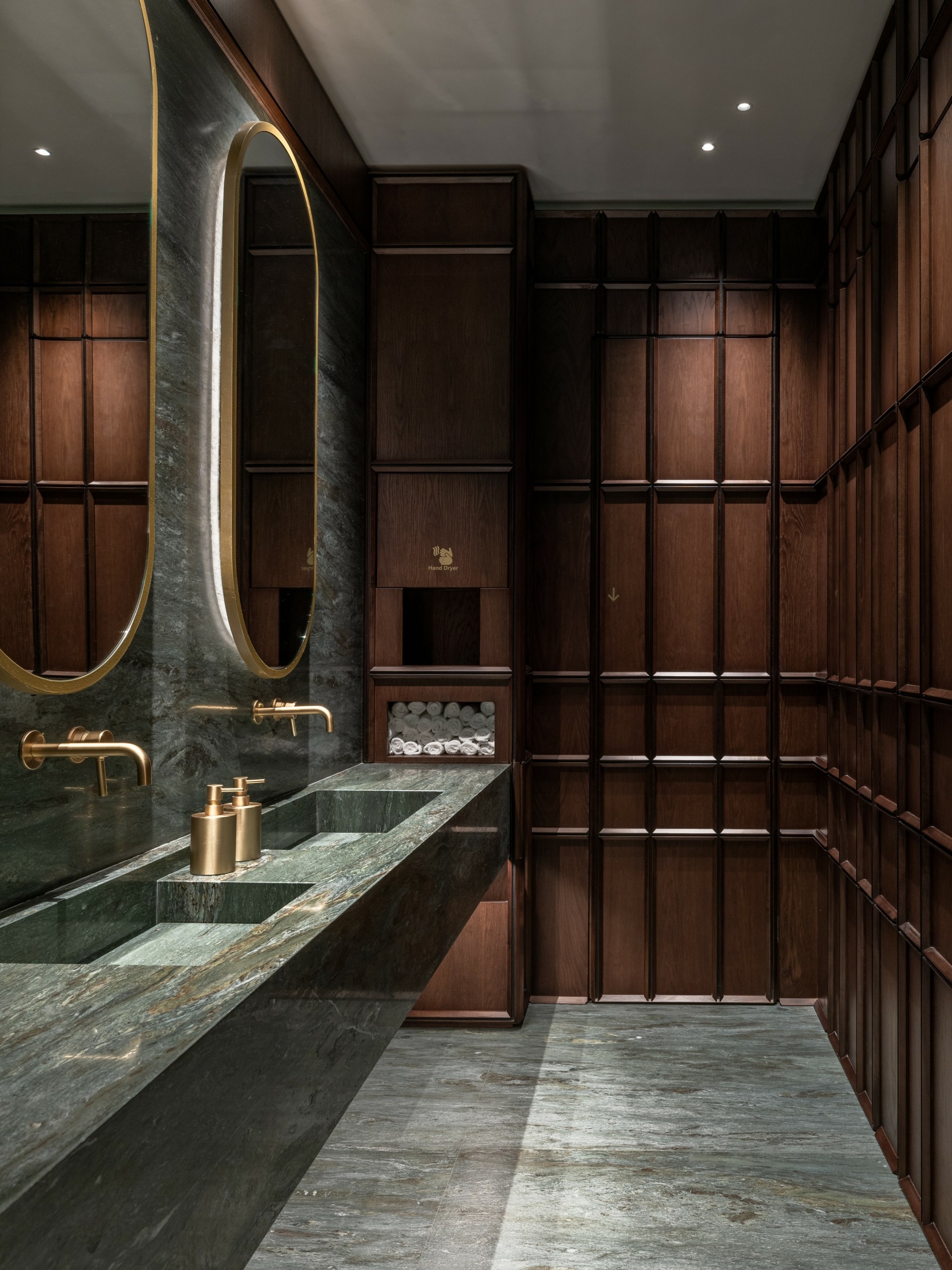 Bagatelle Athens: Η ιστορία πίσω από τη δημιουργία του εντυπωσιακού εστιατορίου