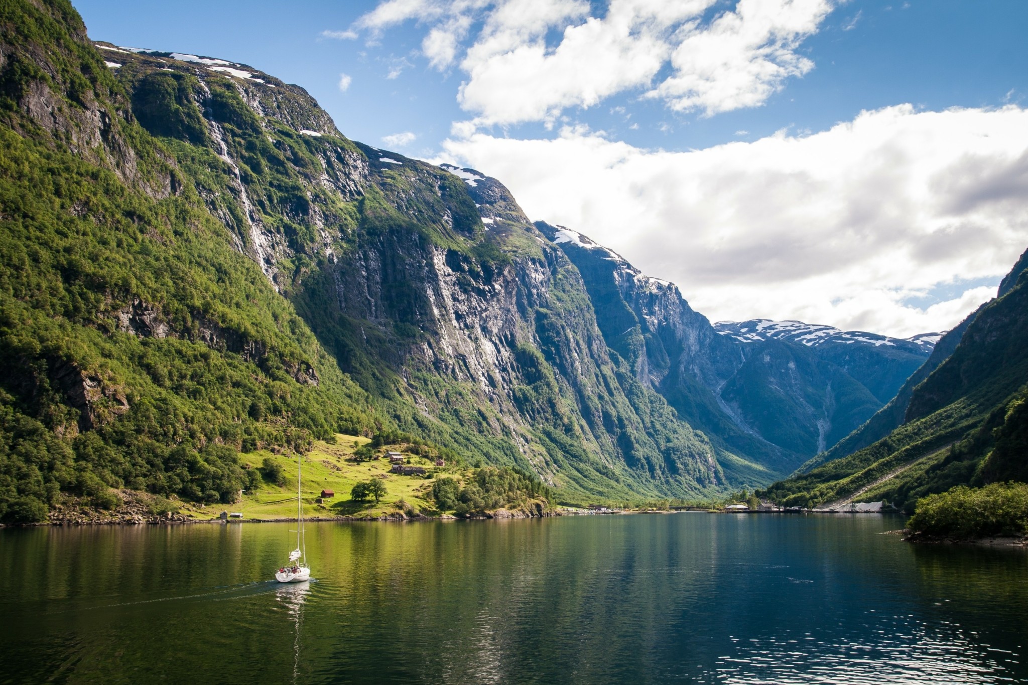 7 πανέμορφοι προορισμοί για ελεύθερο κάμπινγκ στην Ευρώπη 