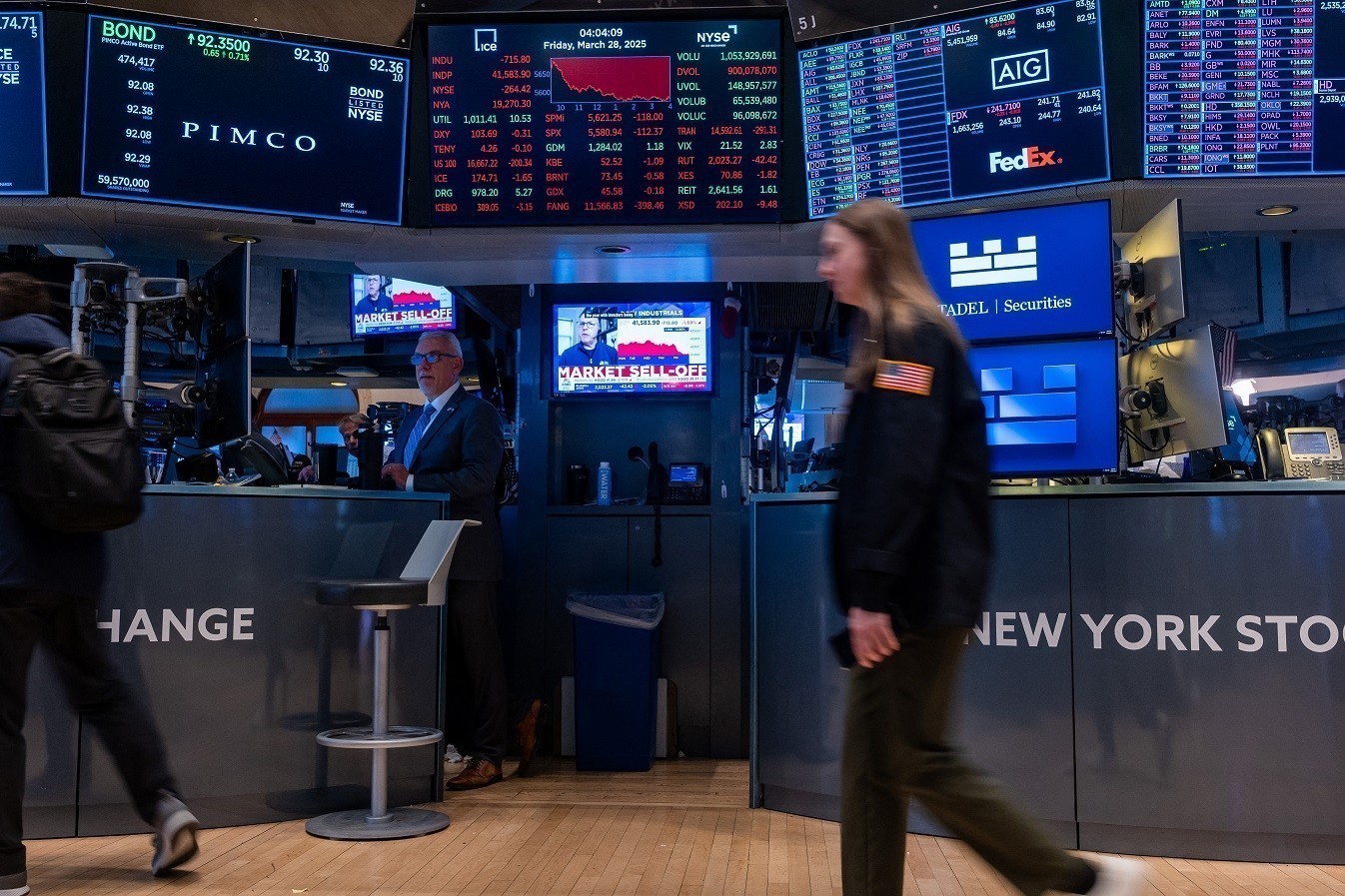 «Better rich than right»: Το νέο μότο της Wall Street και η φούσκα του hype | Ειδήσεις για την Οικονομία «Better rich than right»: Το νέο μότο της Wall Street και η φούσκα του hype | Ειδήσεις για την Οικονομία